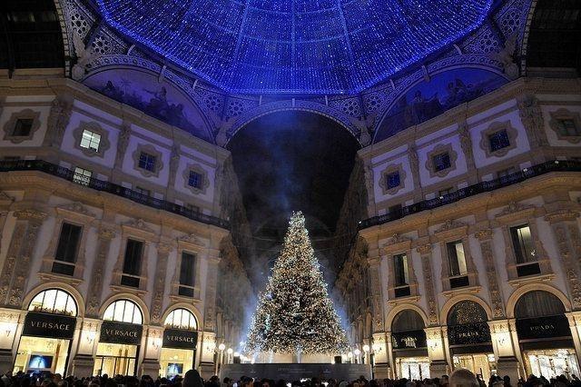 Albero di Natale Swarovski in Galleria a Milano