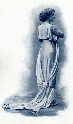 lidia borelli in tanagra 1908