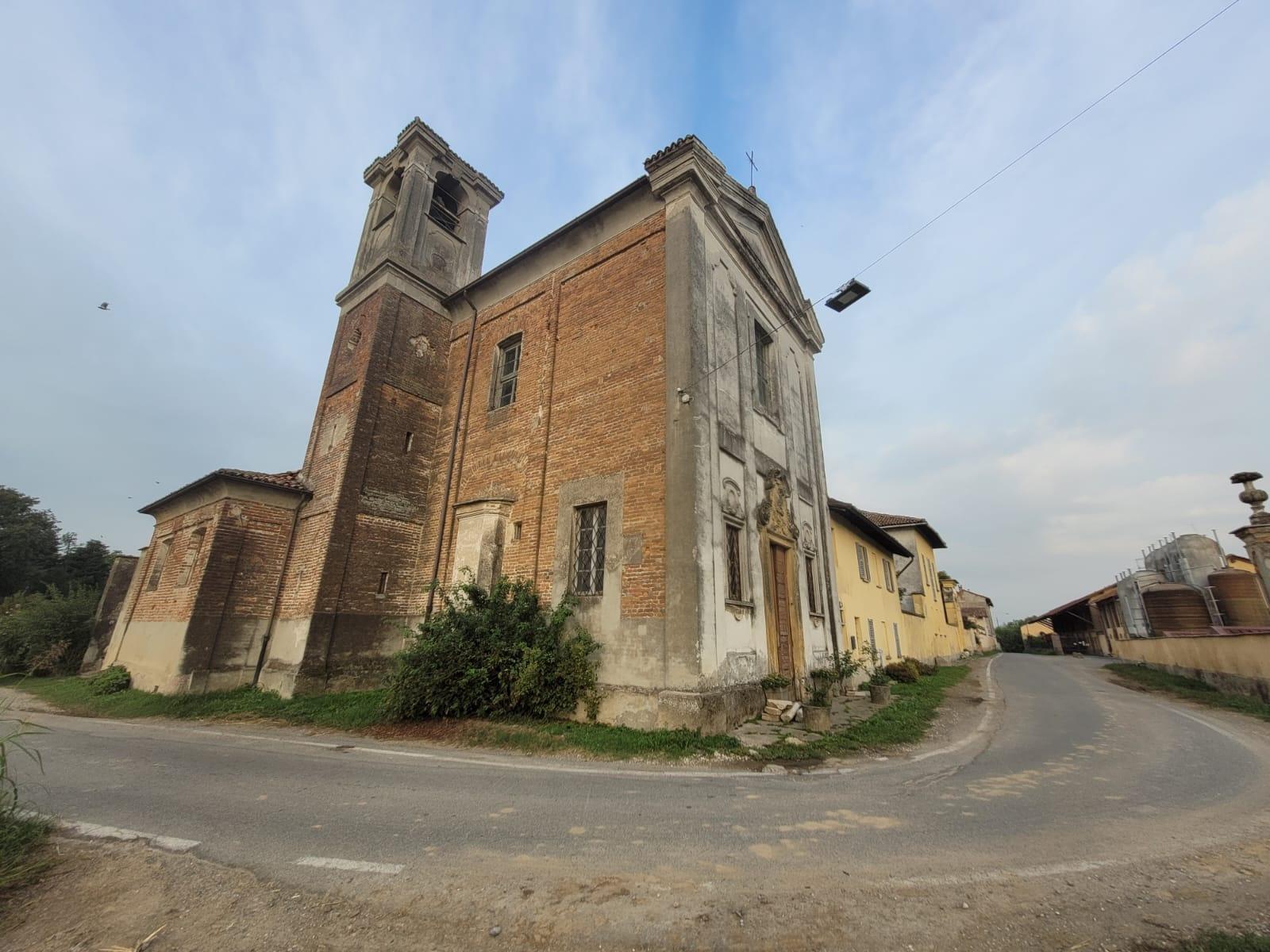 chiesa e oratorio trognano foto cicala